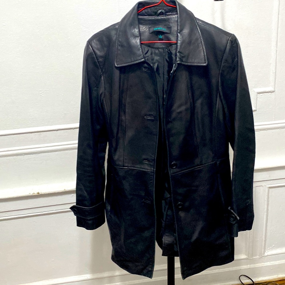Black Leather coat! Sienna Studio. Size S.
